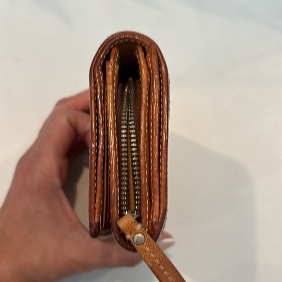 Vintage Coach Wallet - Picture 9 of 17